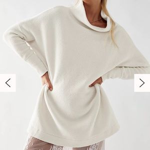 Free People Ottoman Slouchy Tunic in Ecru, sz S